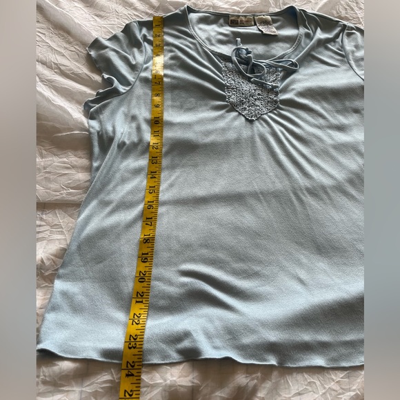 Authentic Faded Glory Light Blue Short Sleeve U-Neck Shirt - Picture 6 of 9